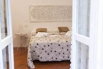 Bed & Breakfast Domus Dea