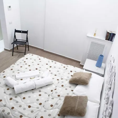 Bed and breakfast Domus Dea 3*