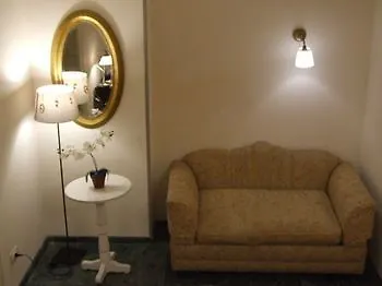 Domus Dea Bed and breakfast 3*