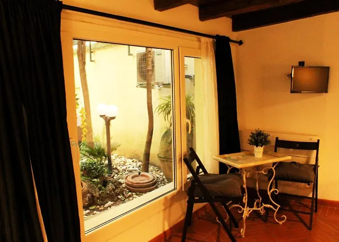 Domus Dea Bed and breakfast 3*