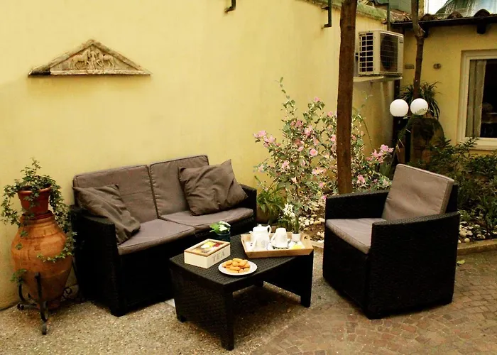 Domus Dea فندق مبيت وإفطار روما